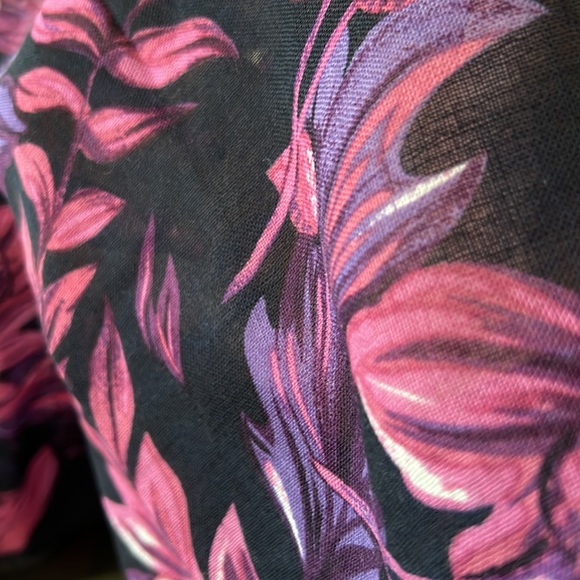 EUC Anne Klein Floral Print Navy Raspberry Scarf/Shawl - Picture 5 of 5